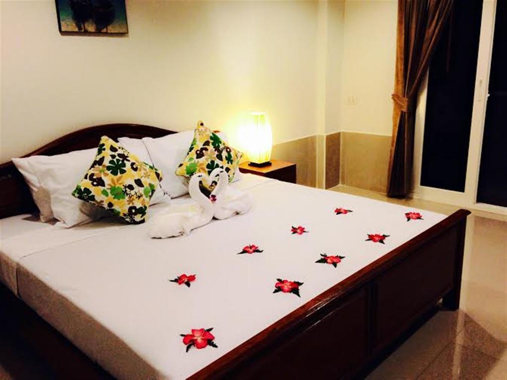 Siray House Aparthotel Phuket Room photo